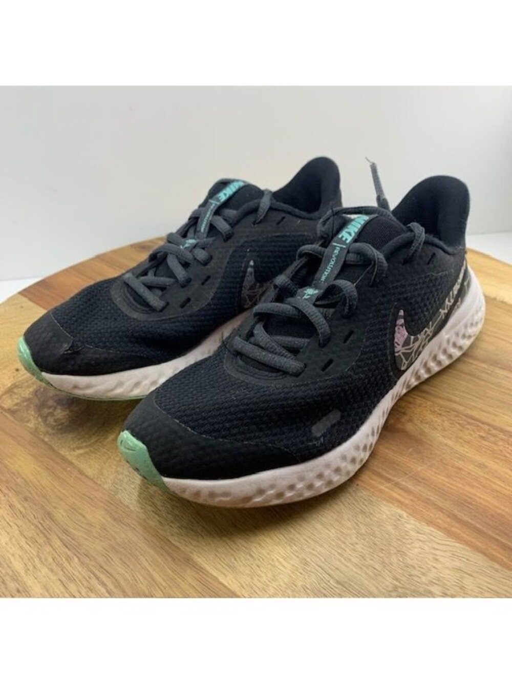 Nike Revolution 5 BQ5688-001 Black Girls Running Shoes 3.5Y